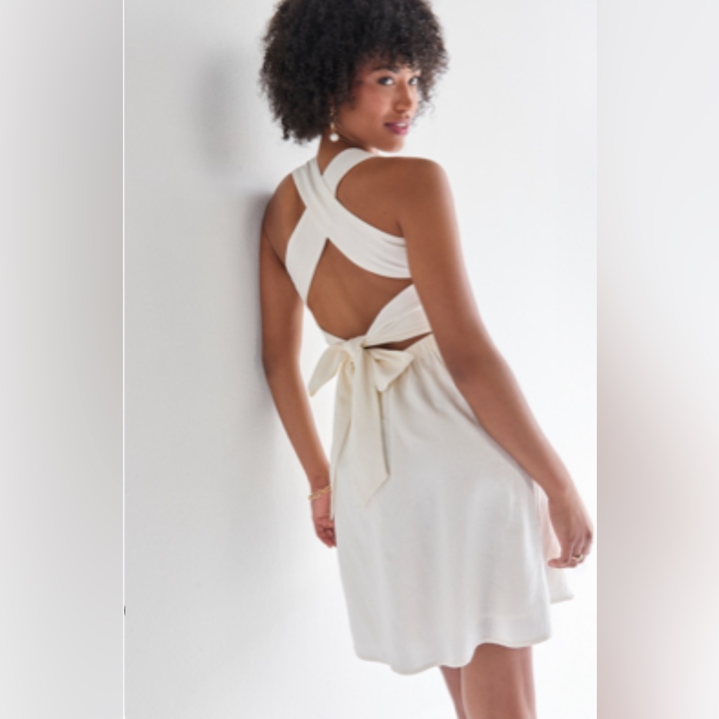 Francesca's Nwt Ellie Smocked Crisscross Back Mini Dress - White